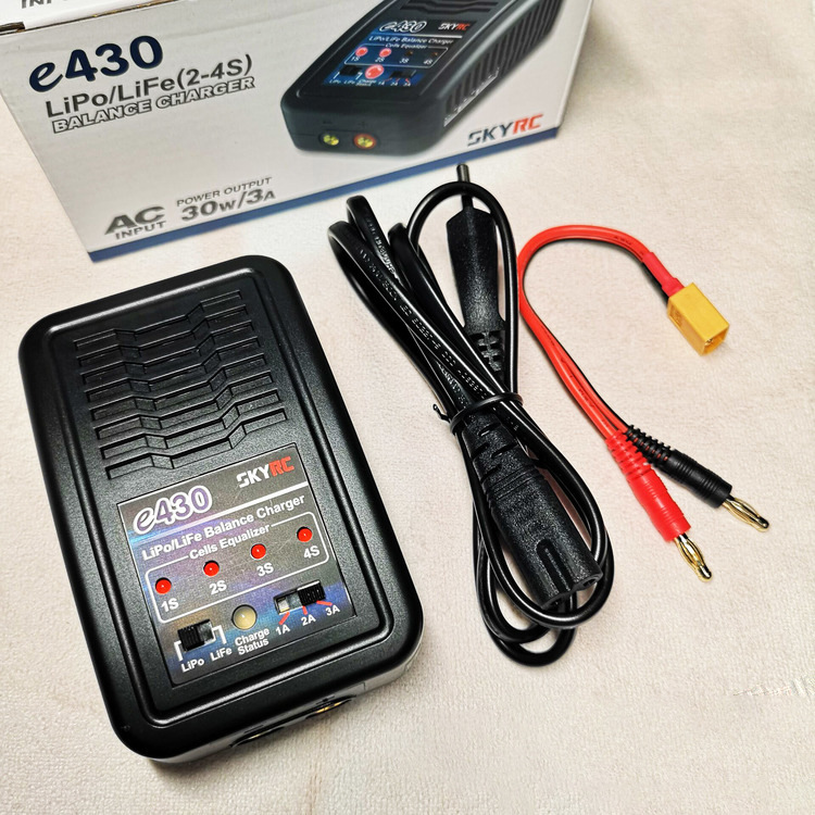 Зарядное устройство SKYRC E430 для аккумуляторов LiPo и LiFe 2S–4S, 30 Вт, 3 А, европейский штекер - Image 3