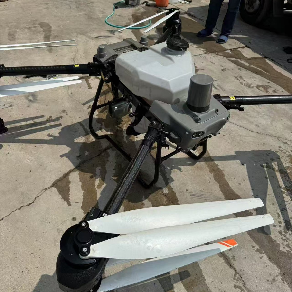 Дрон DJI T50 для сільського господарства – вживаний дрон для обприскування полів RTF з функцією FPV - Image 2