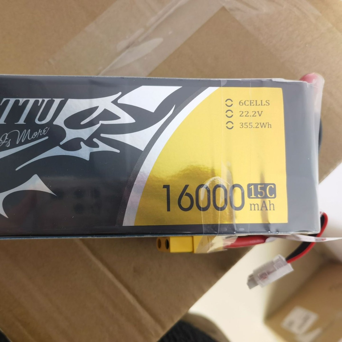 Tattu Grignard 6S LiPo-Akkus mit Kapazitäten von 8000 mAh bis 30.000 mAh für Drohnen und Modellflugzeuge - Image 3