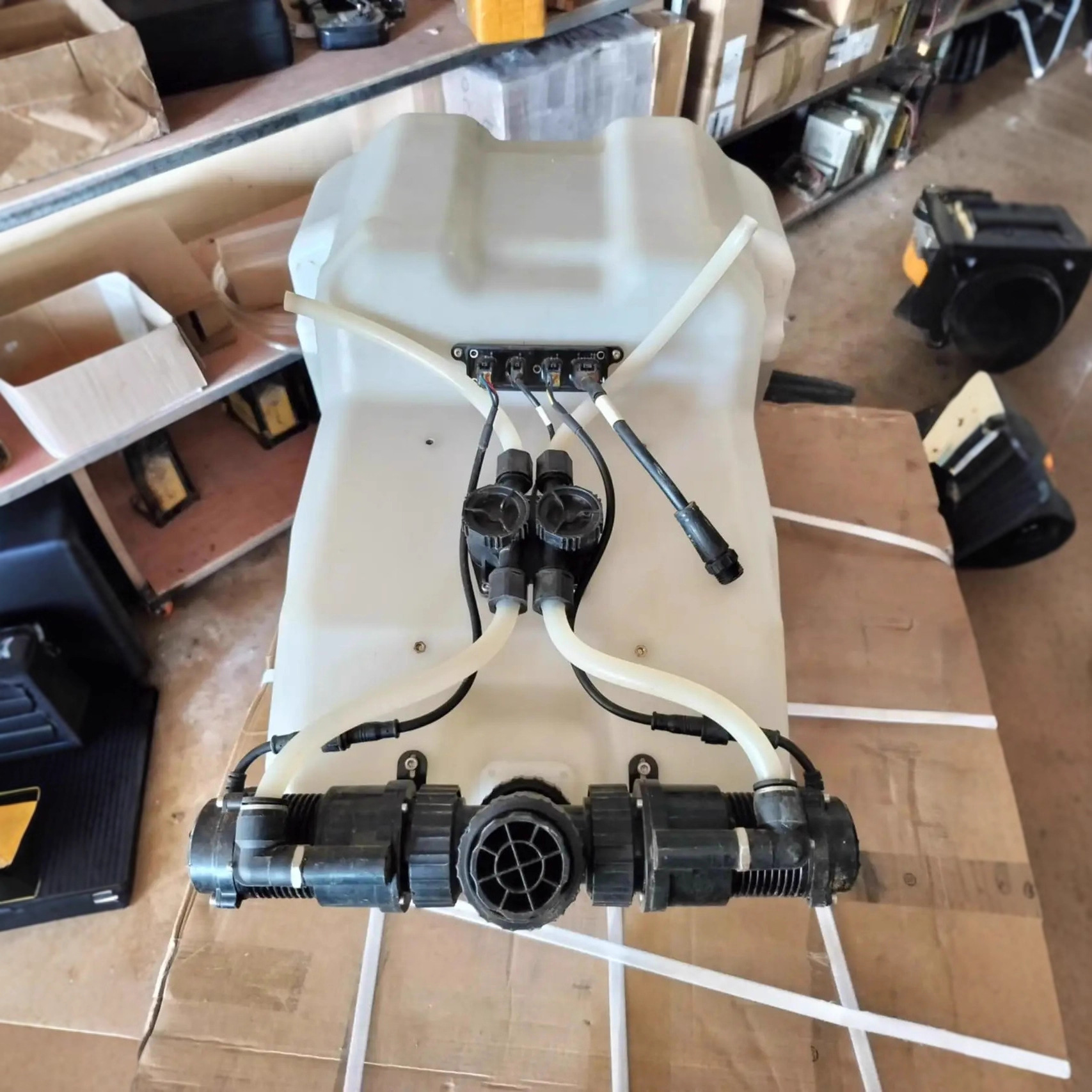 Agricultural Spraying Drone Impeller Pump 12-18S Voltage 15L Opening Flow - Image 3