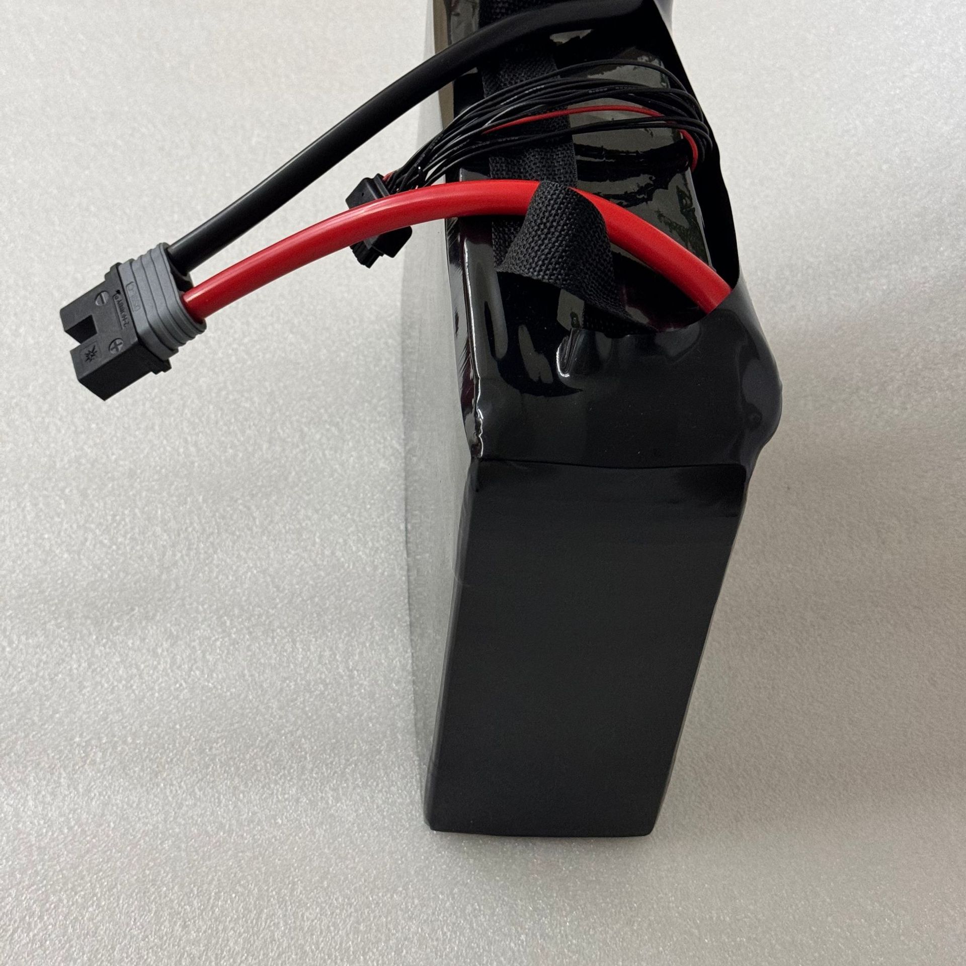 Fabrikneue Hochleistungs-Batterie für Drohnen: 66000 mAh / 66 Ah, langlebige Feststoff-Technologie – LP66000HD - Image 2
